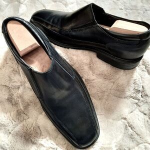 Kenneth Cole Black Leather Slip- Ons
